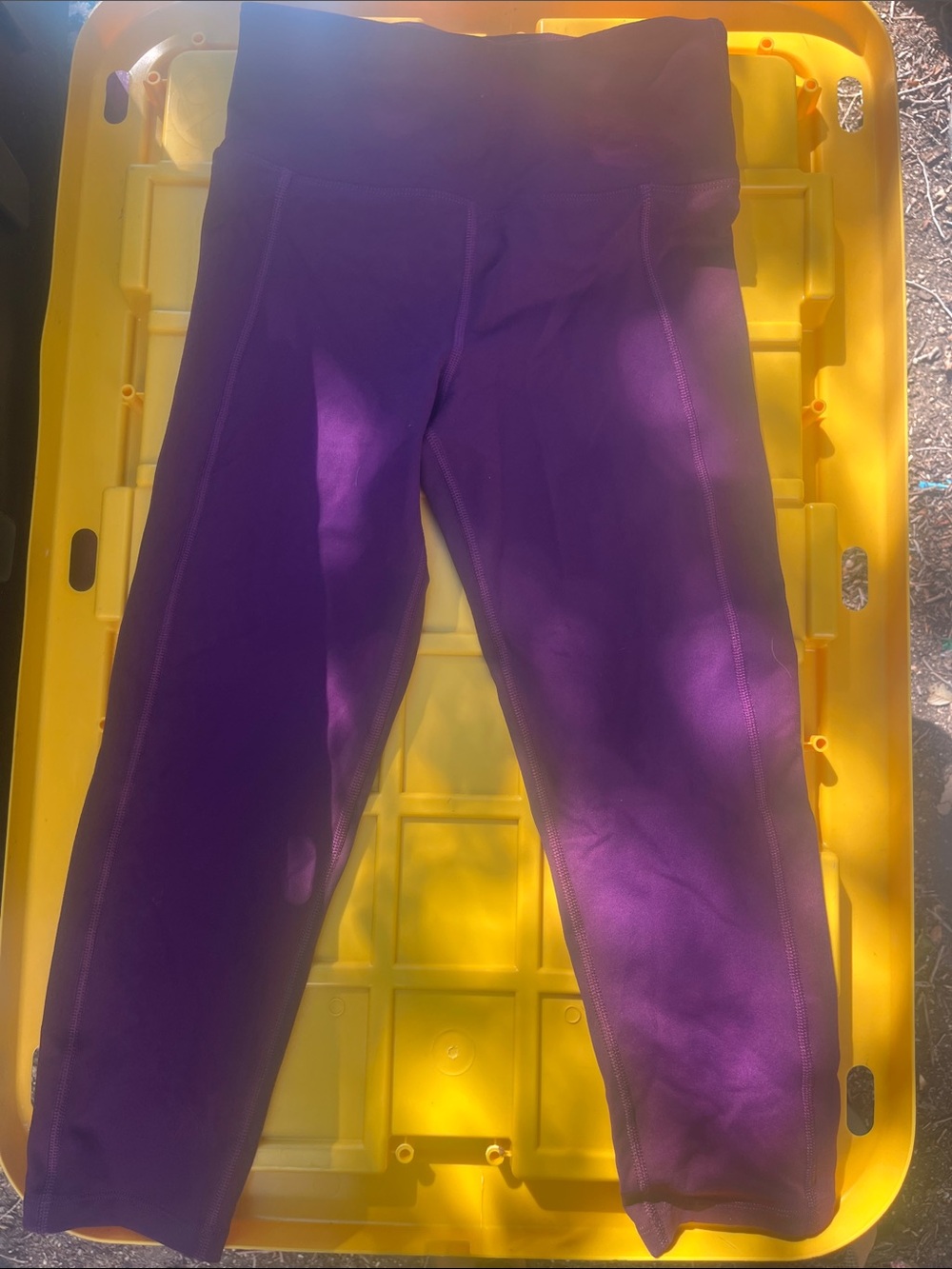 High-Rise Purple Capris for Women - life and movement